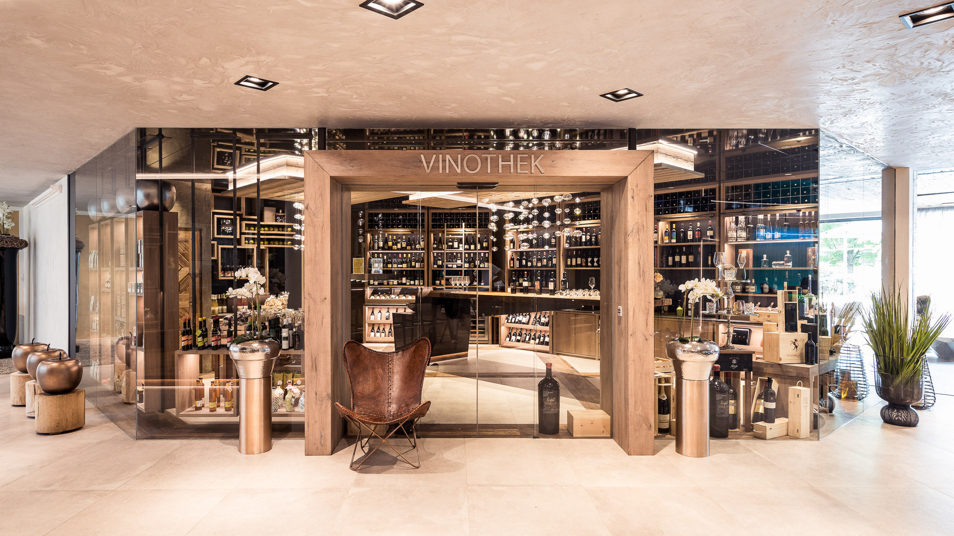 Our Sommelier Matteo Lattanzi Among the Top 100 in Italy