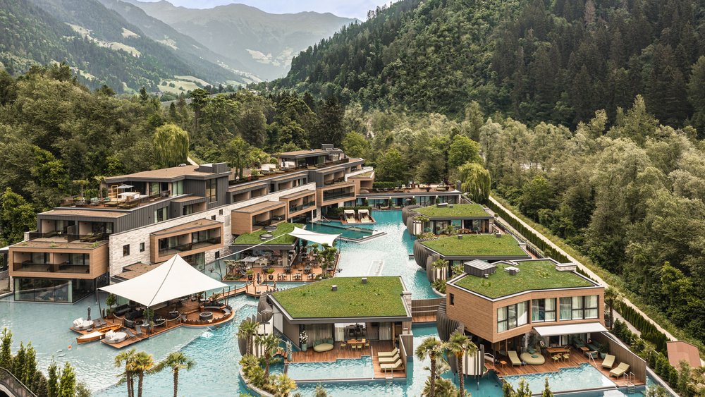 Ihre Quellenhof Luxury Resorts in Südtirol und am Gardasee