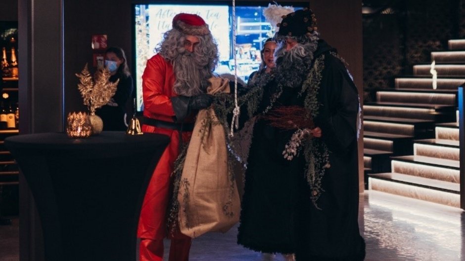 Babbo Natale distribuirà i vostri regali al Quellenhof Luxury Resort Lazise!
