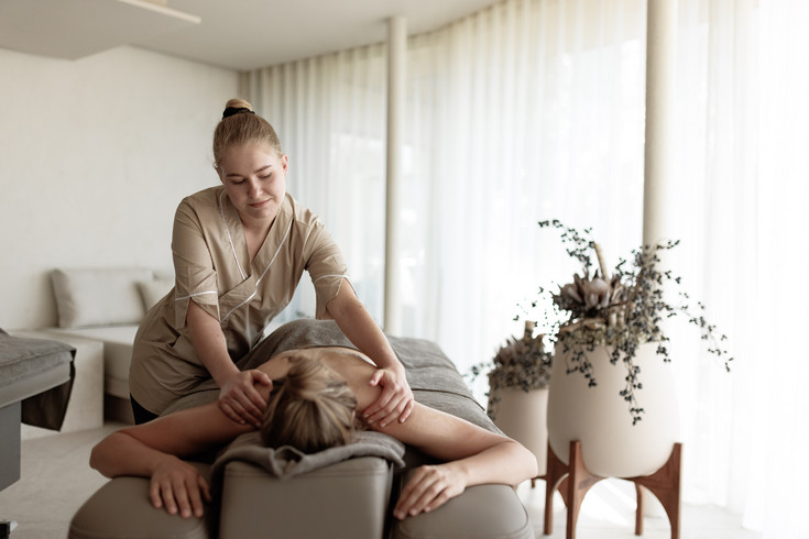 Vierfacher Grund zum Feiern - wellness-hotel.info Award 2026 Vierfacher Grund zum Feiern - wellness-hotel.info Award 2026