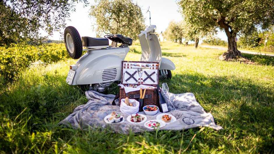 Vespafahren am Gardasee ist Dolce Vita pur